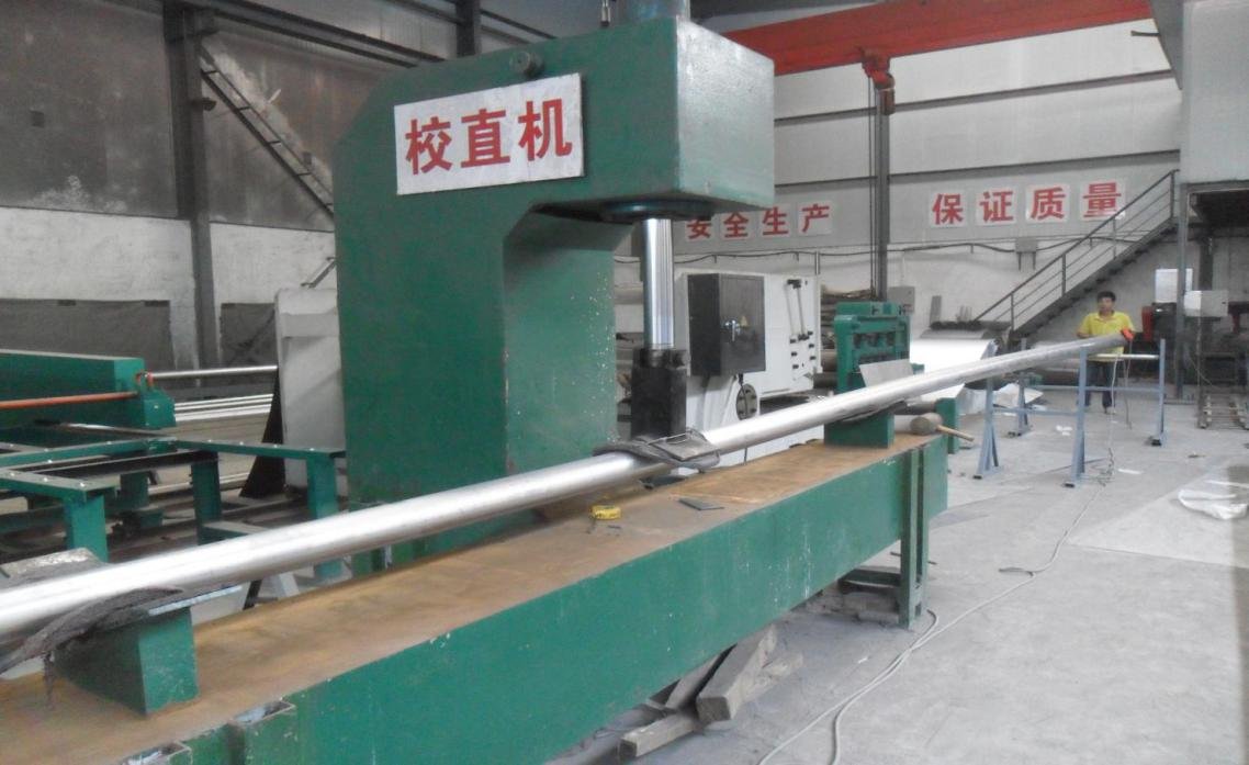 Hydraulic Straightening